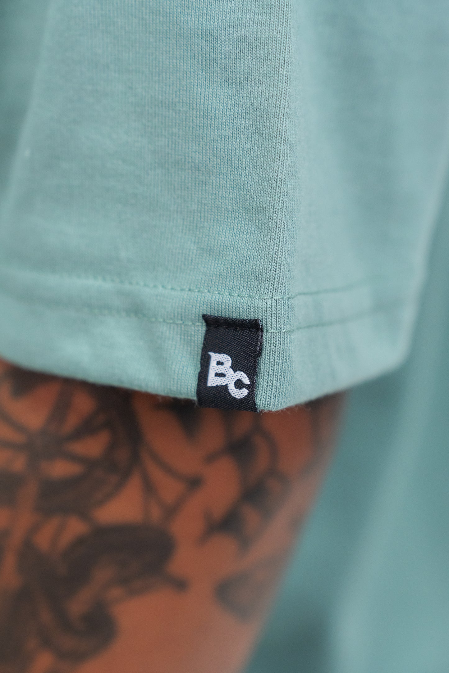 CAMISETA "BASIC" VERDE