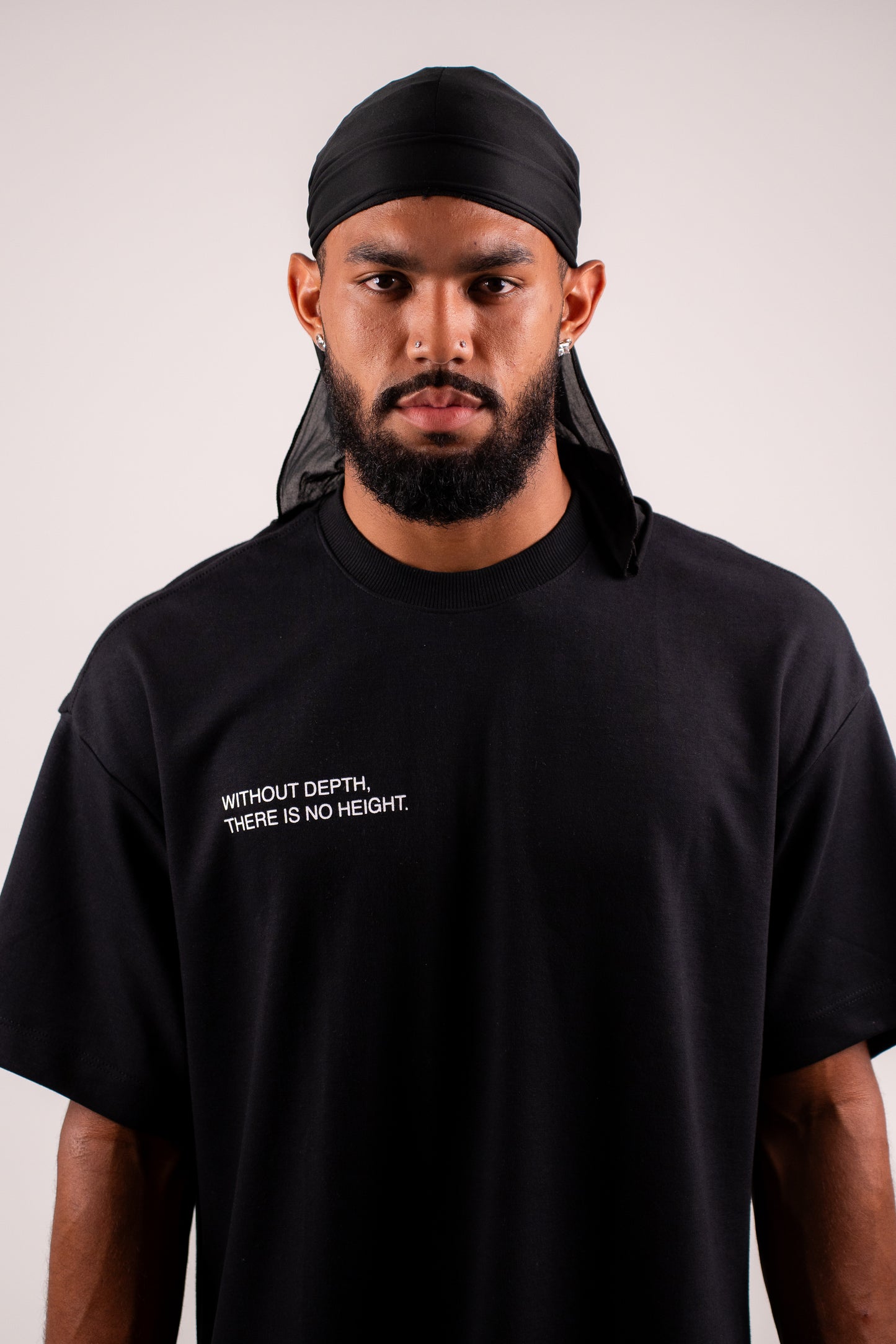 CAMISETA OVERSIZED ESSENTIAL BLACK