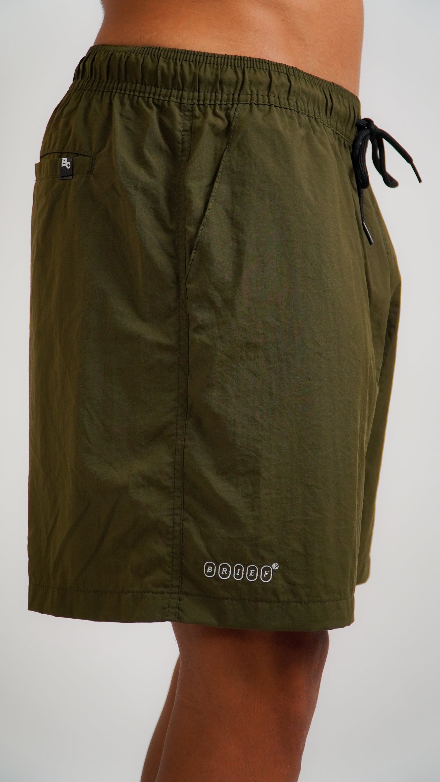 SHORTS CARGO "VERDE"