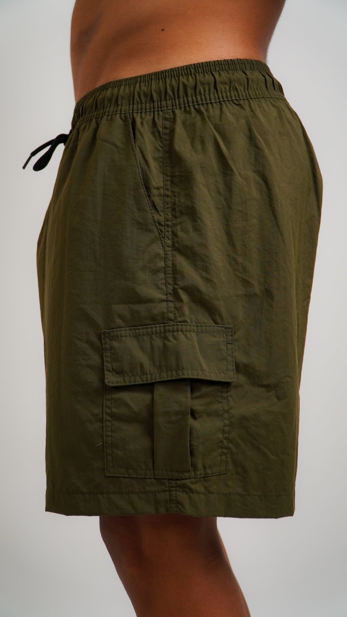 SHORTS CARGO "VERDE"