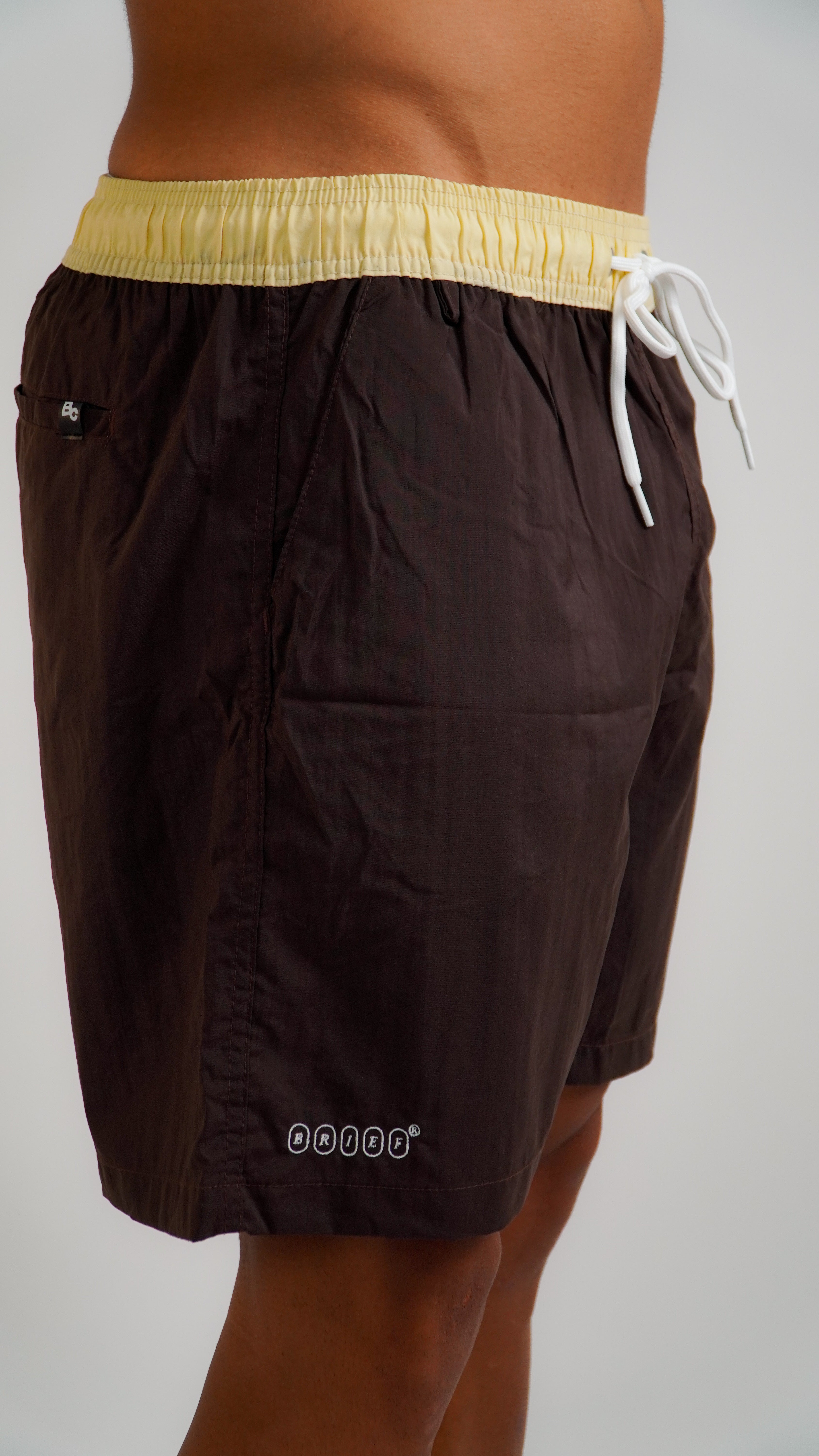 SHORTS CARGO "MARROM"