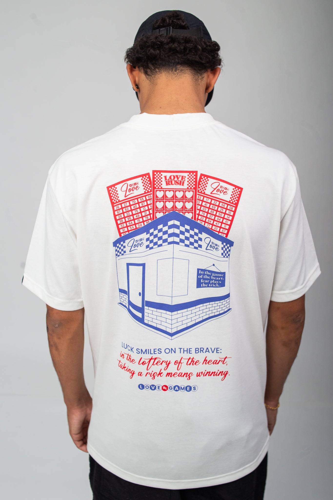 CAMISETA MEGA LOVE
