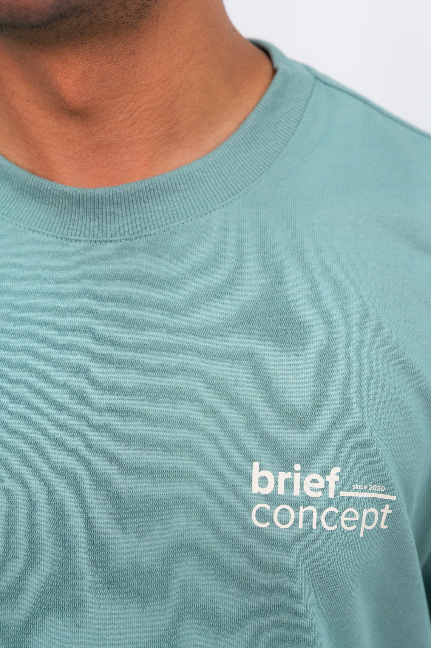 CAMISETA "BASIC" VERDE