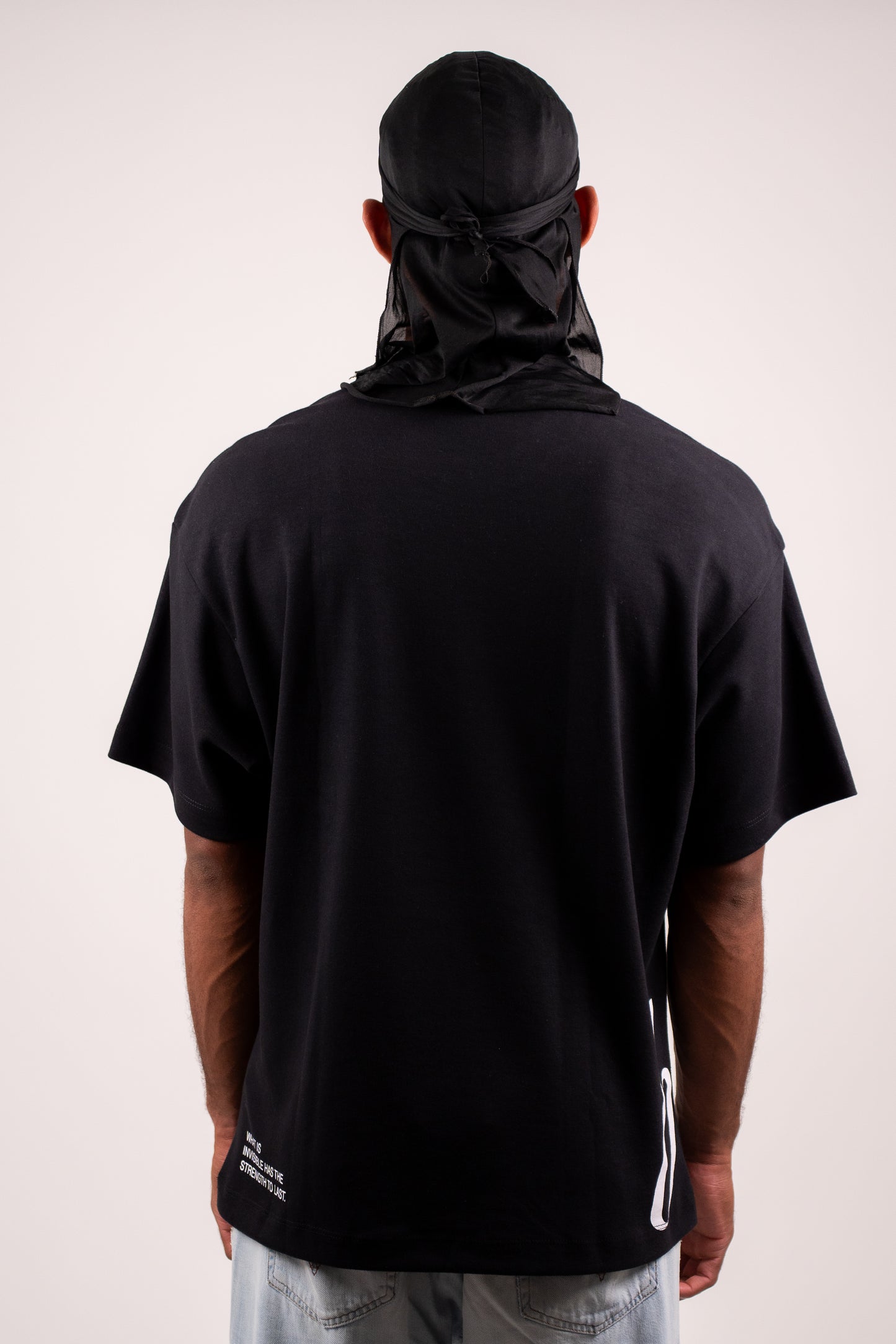 CAMISETA OVERSIZED ESSENTIAL BLACK