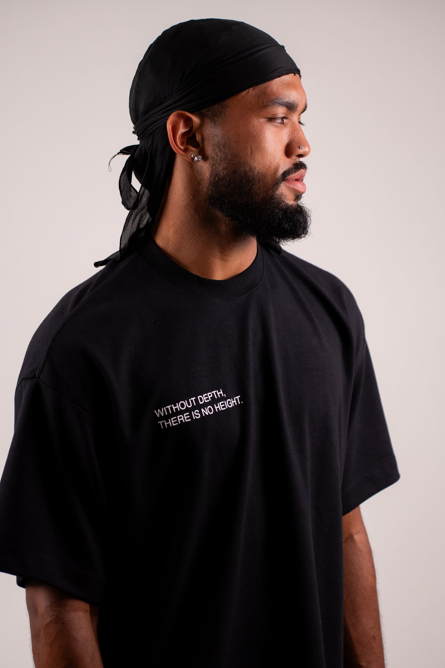 CAMISETA OVERSIZED ESSENTIAL BLACK