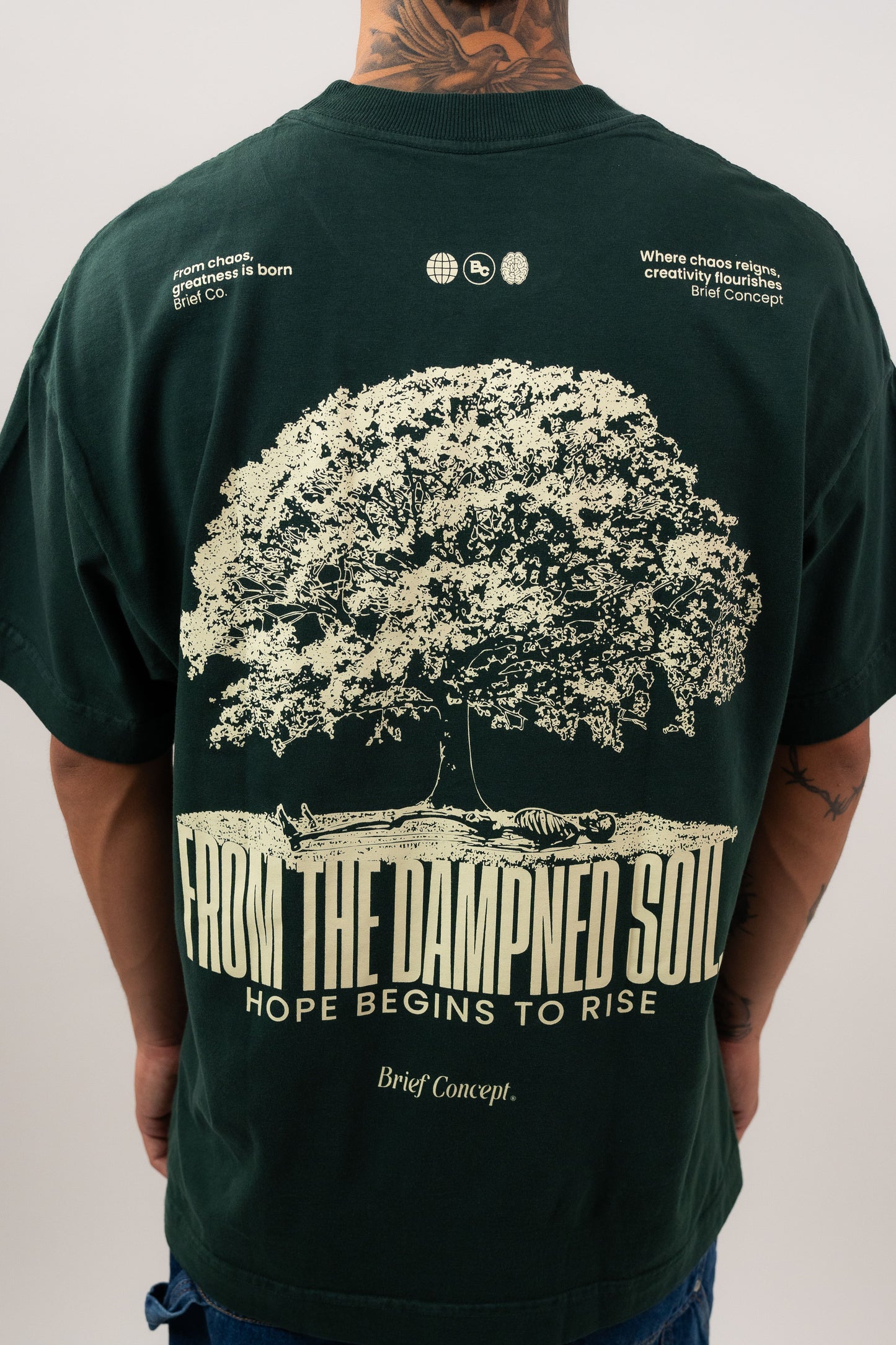 CAMISETA OVERSIZED "CHAOS TREE"